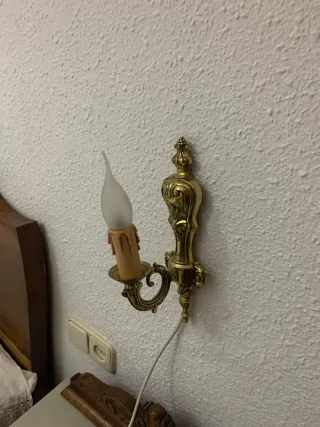 Aplique de pared dorado estilo clásico