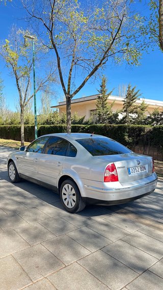 Volkswagen Passat HIGHLINE