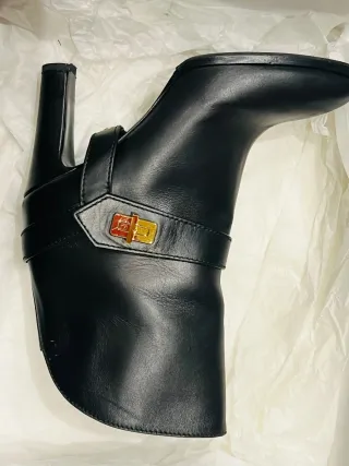 Stivali Givenchy donna in vera pelle numero 39