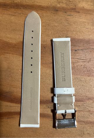Correa de piel Burberry blanca y plateada