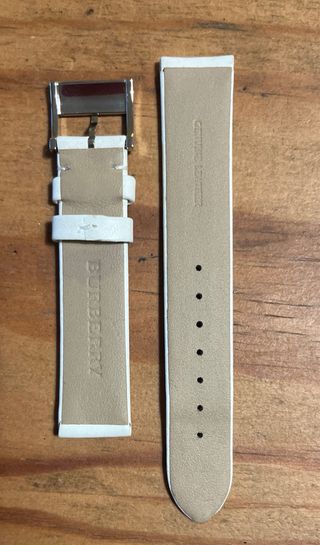 Correa de piel Burberry blanca y plateada