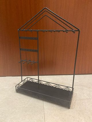 Joyero organizador de metal negro