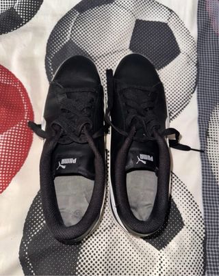 Zapatillas Puma Negras y Blancas