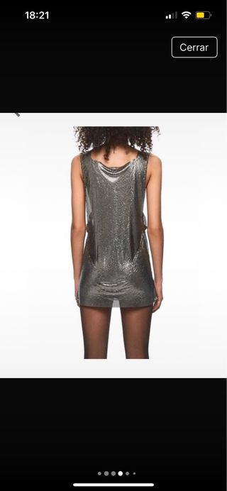 Vestido plateado efecto lentejuelas