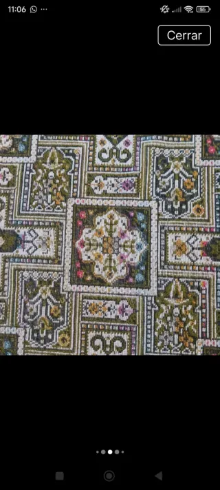 Alfombra decorativa con flecos