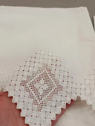 Asciugamani in lino con pizzo