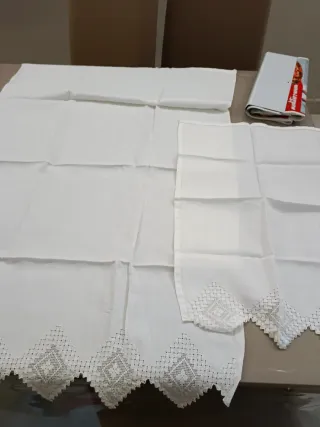 Asciugamani in lino con pizzo