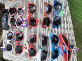 Gafas de sol infantiles (varios modelos)