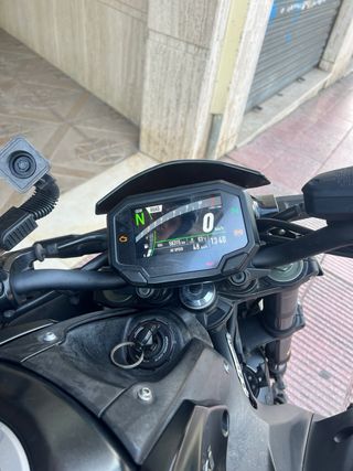 Kawasaki Z900 Negra/Roja