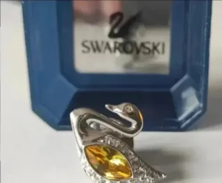 Llavero y broches plata de ley