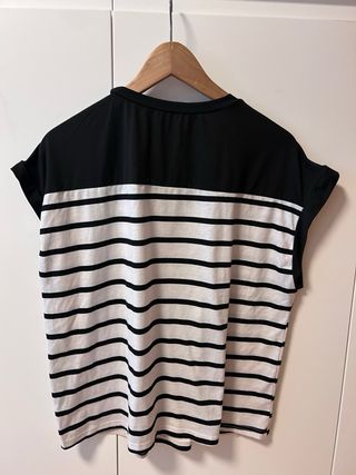 Camiseta Rayas Negra y Blanca