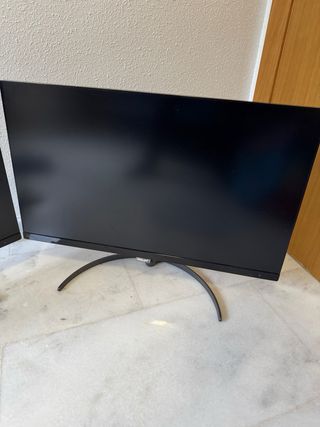 2 Monitores Philips 4K 27"
