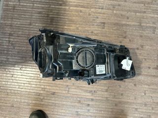 Faro Izquierdo Mercedes Benz