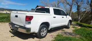 Toyota Tundra 2010