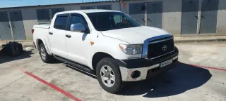 Toyota Tundra 2010
