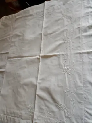 Lenzuola matrimoniali vintage ricamate