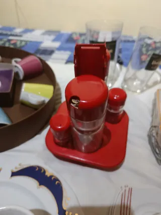 Set de condimentos rojo