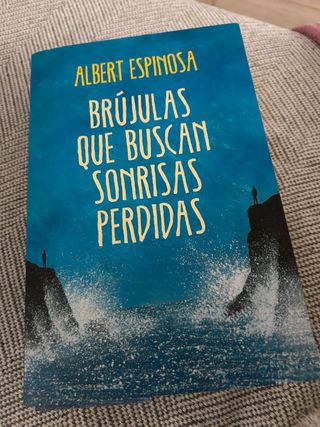 Brújulas que buscan sonrisas perdidas