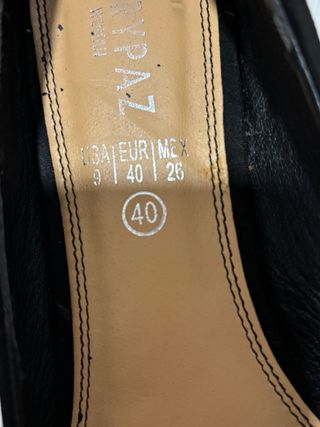 Zapatos de tacón negros