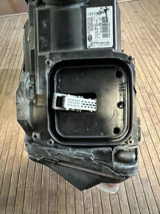 Faro Izquierdo Mercedes Benz Xenon