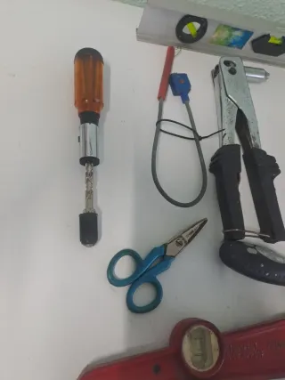 Lote de herramientas varias.