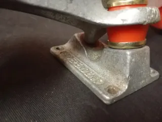 Ejes Skateboard Independent + Ruedas Vision