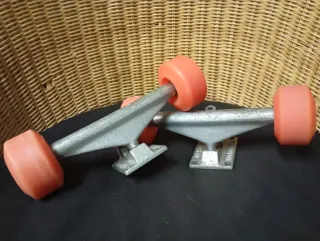 Ejes Skateboard Independent + Ruedas Vision