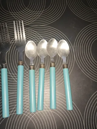 Set de 4 Cucharas y 4 Tenedores