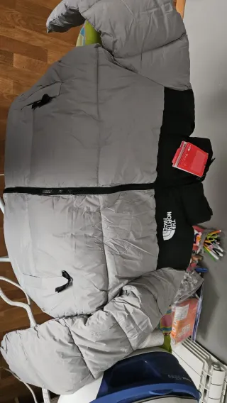 Cazadora The North Face Negra y Gris T-M