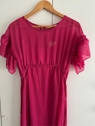 Vestido rosa con cinturón