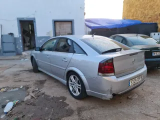Opel Vectra 2004