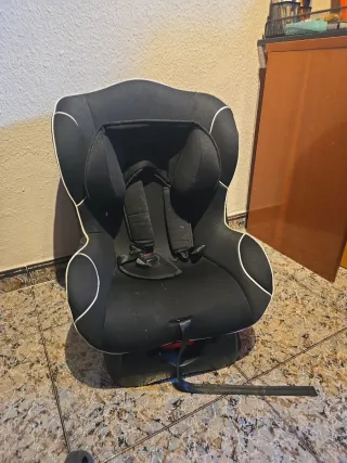 Silla de coche para bebé negra