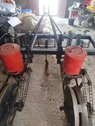 Sembradora Maíz, Garbanzos, Girasol