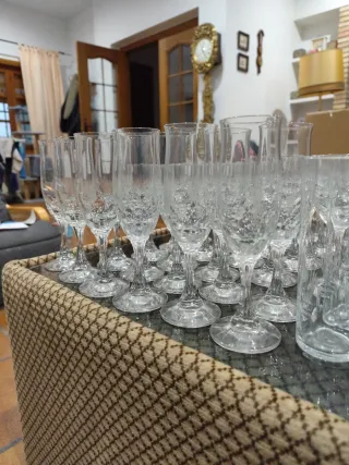 Juego de copas de cristal
