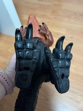 Dinosaurio Pyroraptor Juguete