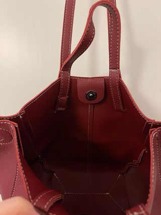 Bolso de hombro rojo