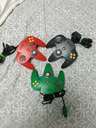 Mandos. Excelente estado. Nintendo 64