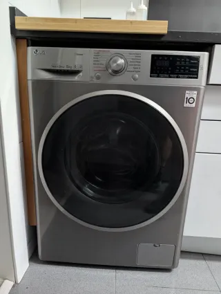 Lavadora LG gris 8kg Direct Drive