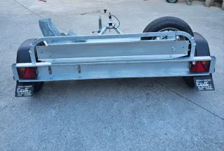 Remolque transversal moto marca ESVA