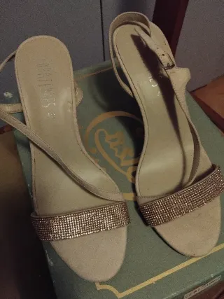Sandali eleganti beige con strass oro n.40