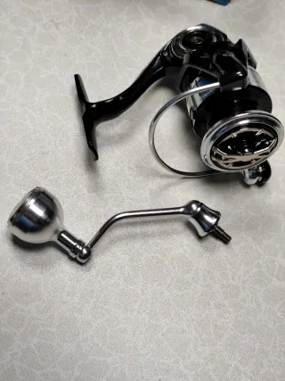 Carrete de pesca DEUKIO