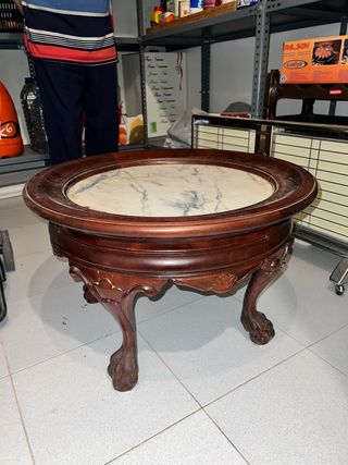 Mesa modelo Reina Ana de madera y mármol