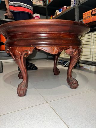 Mesa modelo Reina Ana de madera y mármol