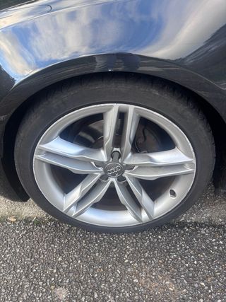 Llantas audi 19 Vendo o cambio por llanta 20