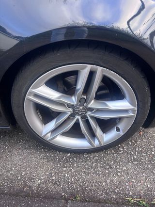 Llantas audi 19 Vendo o cambio por llanta 20