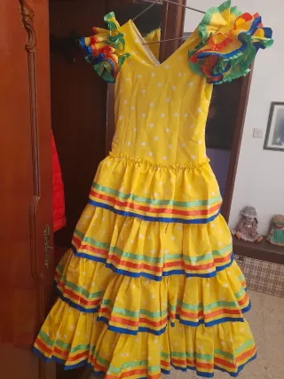 Vestido de gitana amarillo con lunares