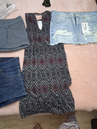 Pack de falda ,dos pantalones cortos y vestido