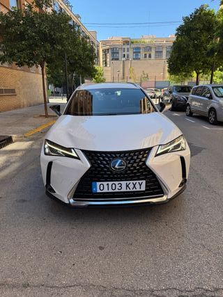 Lexus UX 2019