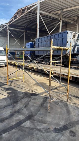 Andamio metálico completo