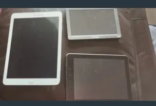 Lote tablets y 2 Reproductores DVD Portátiles Suns